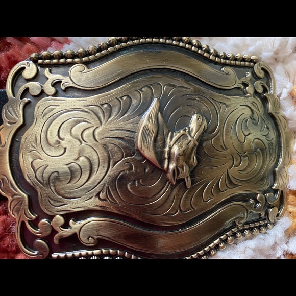 Genuine leather horse belt.